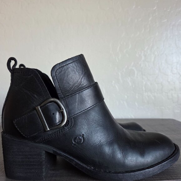 Born Royce Leather Block Heel Ankle Bootie Boots Black Size Womens 7 Buckle Moto - Picture 1 of 12